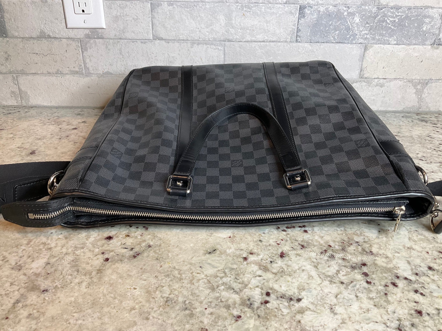 PRELOVED Louis Vuitton Damier Graphite Tadao