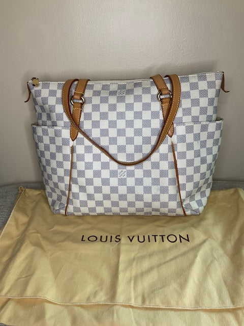 Louis Vuitton Totally MM Azur