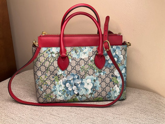 Gucci medium bloom canvas tote with strap